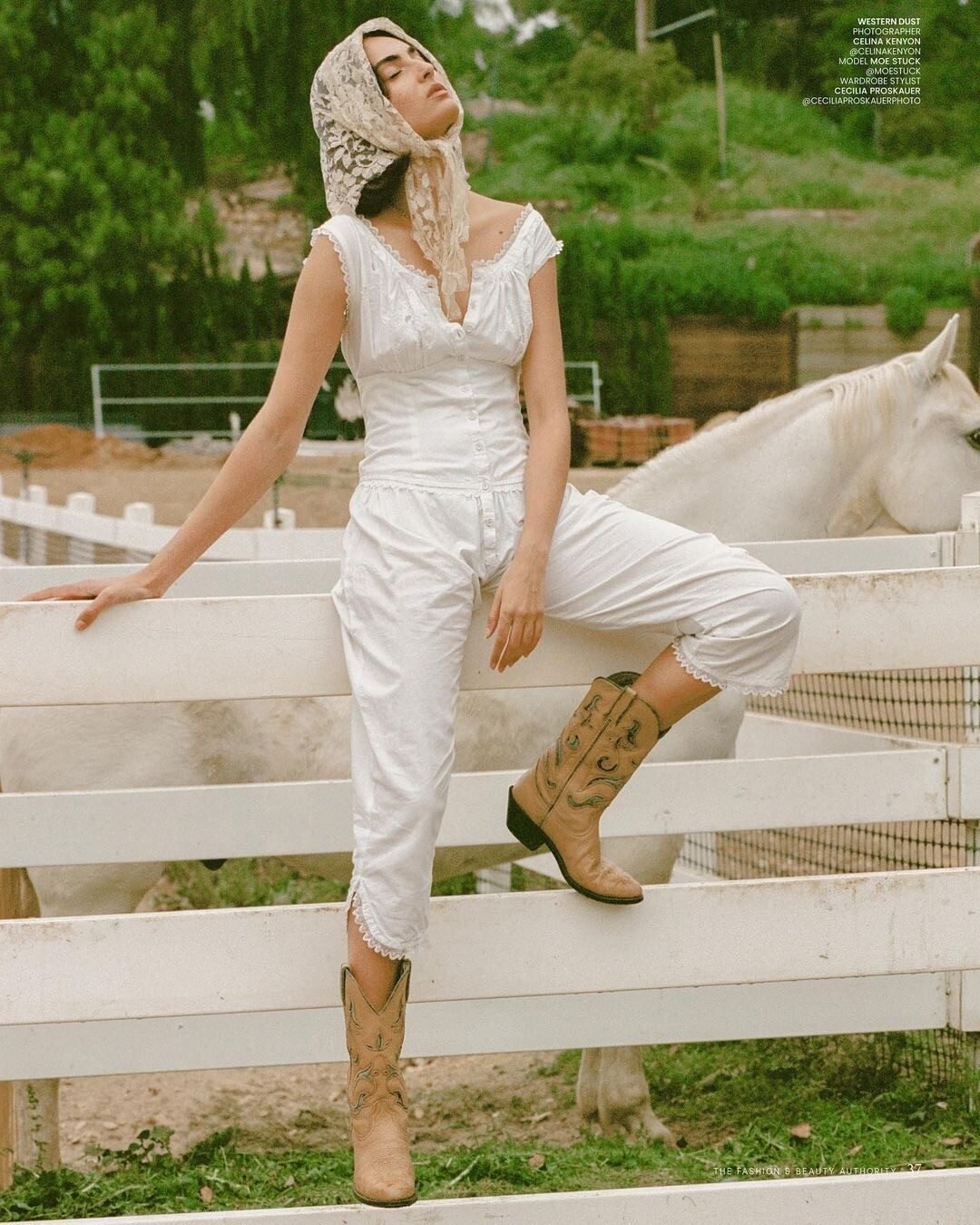 Lifestyle shoot on a white ranch fence with a horse behind, Shadow Hills Ranch